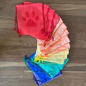 NWOT Paw Print Drawstring Bags